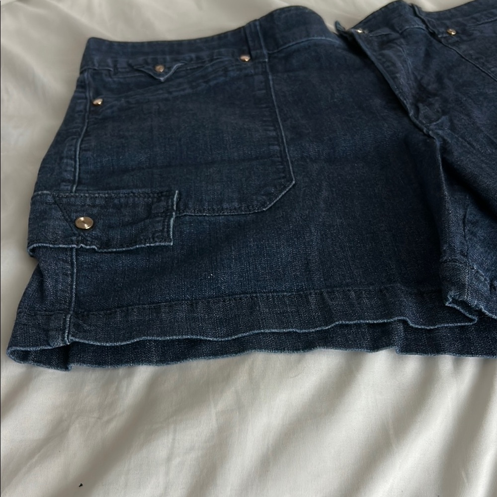 White House Black Market Blue Cargo Shorts - Picture 6 of 12